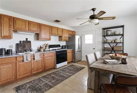 Kitchen - 2220 34th St, Kenner, LA 70065 photo 2 of 2
