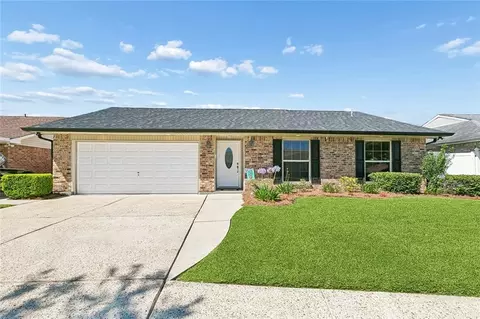 2728 Chenier St, Marrero, LA 70072