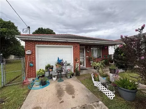 1023 Leboeuf St, New Orleans, LA 70114