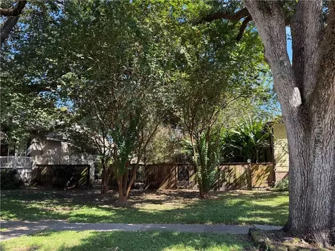 6885 Wuerpel St, New Orleans, LA 70124