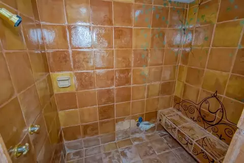 Bath - 8 Cathy Dr, Luling, LA 70070 photo 3 of 4