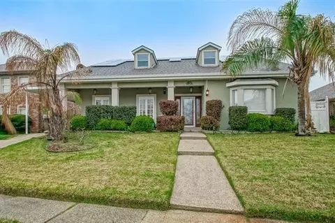 11287 Winrock Dr, New Orleans, LA 70128