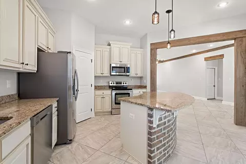 Kitchen - 70203 10th St, Covington, LA 70433 photo 1 of 3