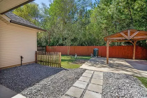 Exterior - 70203 10th St, Covington, LA 70433 photo 2 of 2