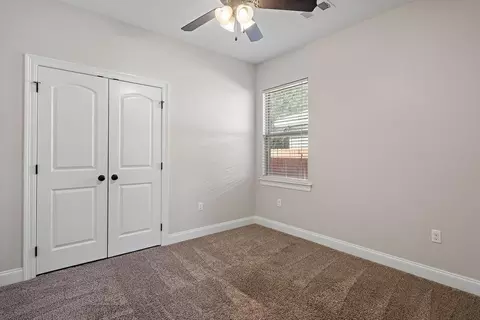 Bedroom - 70203 10th St, Covington, LA 70433 photo 2 of 3
