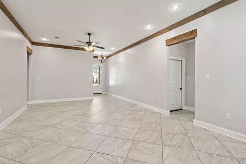 Living - 70203 10th St, Covington, LA 70433 photo 1 of 2