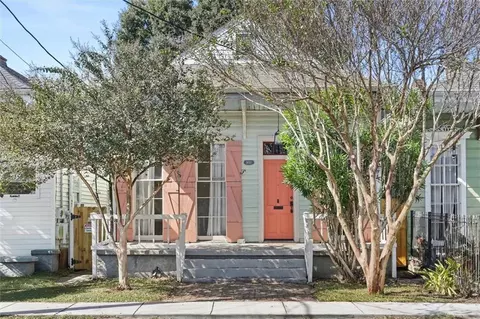 1830 Constantinople St, New Orleans, LA 70115