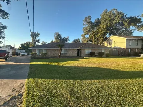 708 Walnut St, Laplace, LA 70068