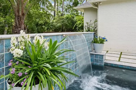Exterior - 1012 Ox Bow Ct, Covington, LA 70433 photo 3 of 6