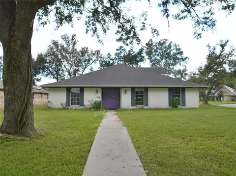 Exterior - 100 Devon Rd, Laplace, LA 70068 photo 1 of 3