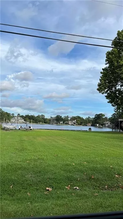 3132 Oak Ln, Slidell, LA 70458