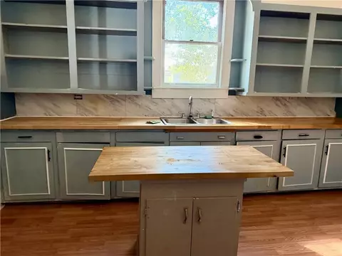 Kitchen - 408 Pershing Ave, Bunkie, LA 71322 photo 7 of 8