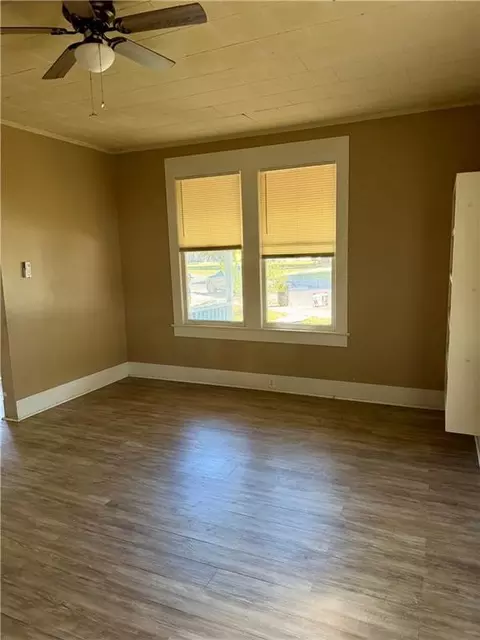 Living - 408 Pershing Ave, Bunkie, LA 71322 photo 8 of 10