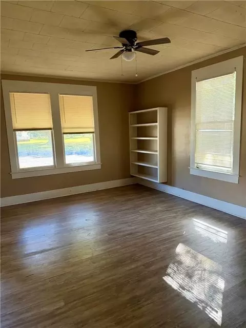 Living - 408 Pershing Ave, Bunkie, LA 71322 photo 9 of 10