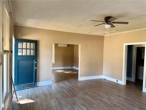 Living - 408 Pershing Ave, Bunkie, LA 71322 photo 1 of 10