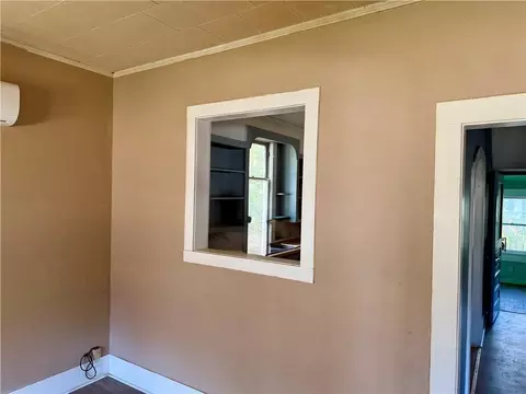 Living - 408 Pershing Ave, Bunkie, LA 71322 photo 4 of 10
