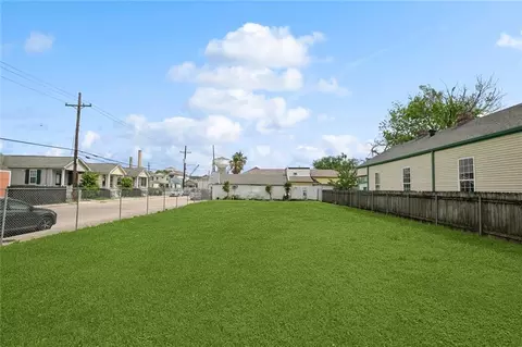 8539 Green St, New Orleans, LA 70118