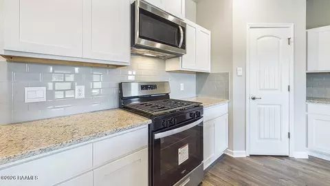Kitchen - 178 Colett Dr, Sunset, LA 70584 photo 2 of 4
