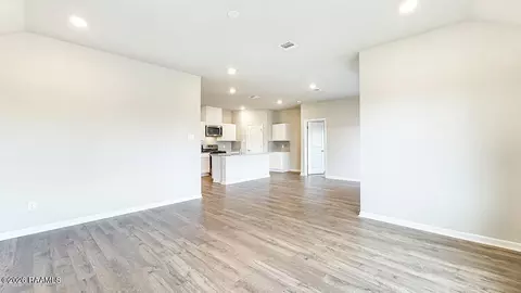 Living - 178 Colett Dr, Sunset, LA 70584 photo 3 of 5