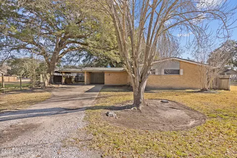 84 Virginia St, Franklin, LA 70538