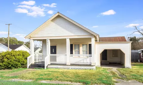 801 Godchaux St, Abbeville, LA 70510