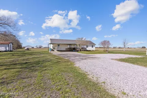 2398 Doyle Melancon Rd, Breaux Bridge, LA 70517