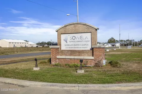 N Sherman Street, Jennings, LA 70546