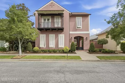 106 Tortola Ln, Youngsville, LA 70592
