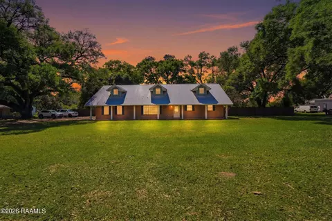 121 W Edith Rd, Lafayette, LA 70508