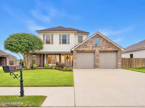 1050 The Lake Dr, Broussard, LA 70518