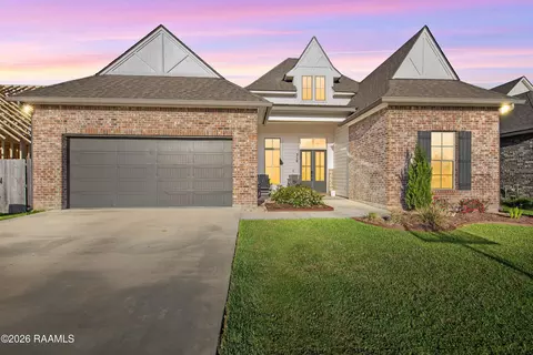316 Sweet Harvest Rd, Youngsville, LA 70592