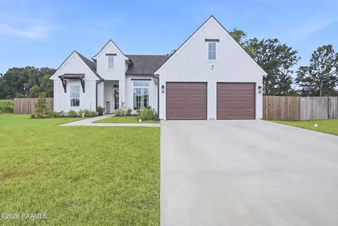 311 Benson Grv, Youngsville, LA 70592
