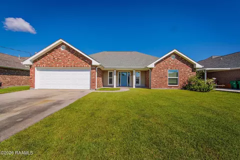 318 Aspen Dr, Raceland, LA 70394
