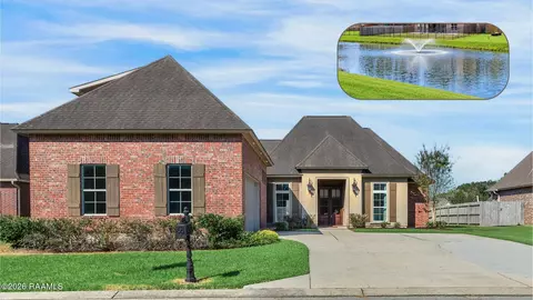 104 Gated Trinity Ct, Lafayette, LA 70506