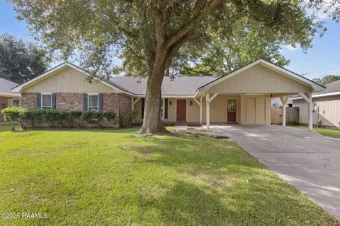 136 Bramber Dr, Lafayette, LA 70508