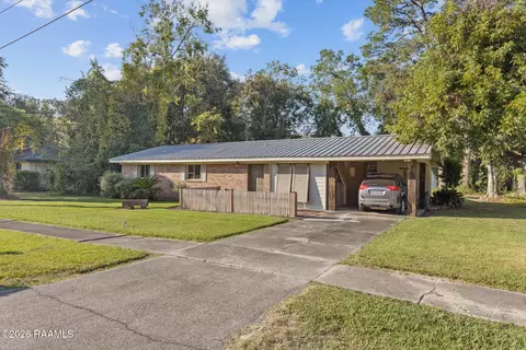 113 Maple Dr, Lafayette, LA 70506