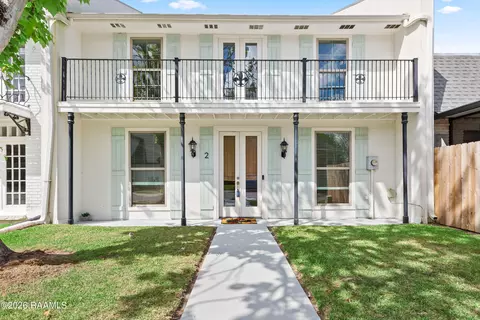 2 Courtyard Cir, Lafayette, LA 70508
