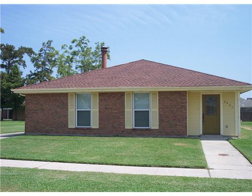 3401 Oak Dr, Violet, LA 70092 photo 1