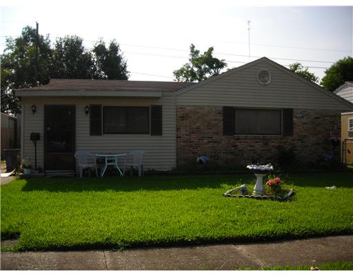 324 Gerrie Ct, Westwego, LA 70094 photo 1