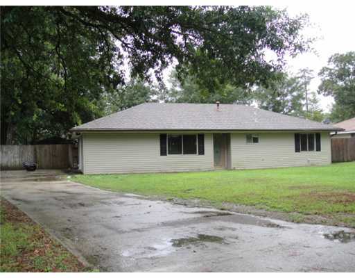 2011 Crane St, Slidell, LA 70460 photo 1