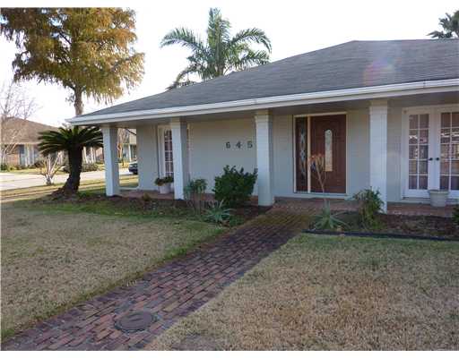 645 Brouilly Dr, Kenner, LA 70065 photo 1