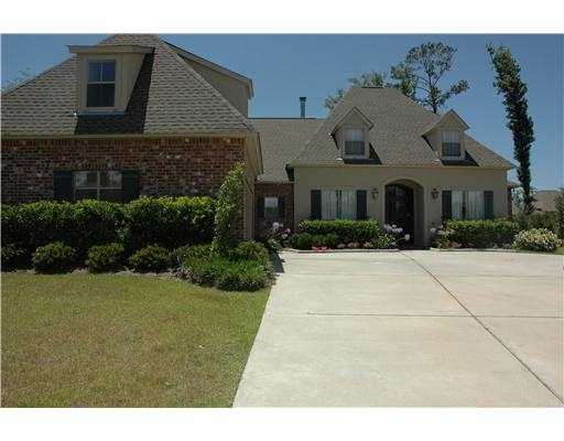 420 Shady View Ln, Covington, LA 70433 photo 1