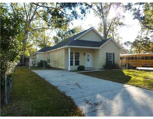 1220 Walnut St, Slidell, LA 70460 photo 1