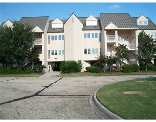 403 Mariners Island Dr, Mandeville, LA 70448 photo 1