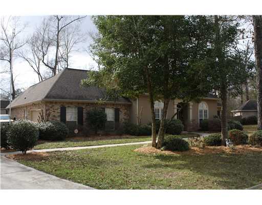 112 Chantilly Lp, Pearl River, LA 70452 photo 1