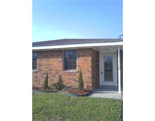 2212 River Queen Dr, Violet, LA 70092 photo 1