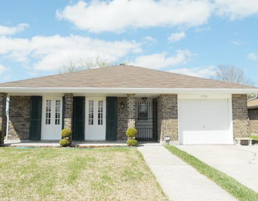 2108 Hampton Dr, Harvey, LA 70058 photo 1