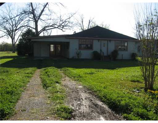 211 E 6th St, Edgard, LA 70049 photo 1