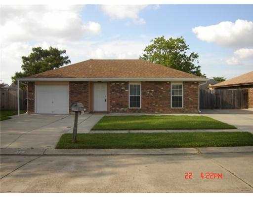 428 Bertolino Dr, Kenner, LA 70065 photo 1