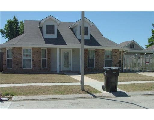 2905 Oak Dr, Violet, LA 70092 photo 1